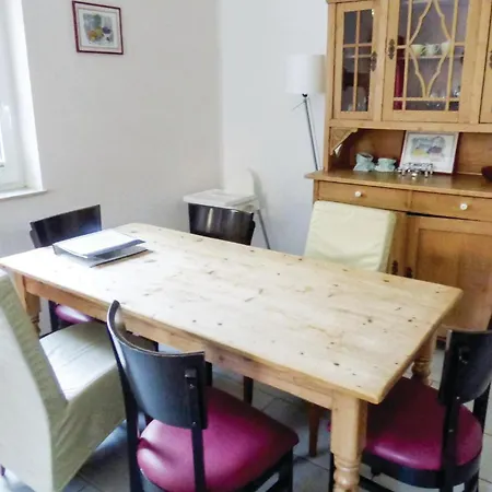 3 Bedroom Cozy In Gerolsteinhinterhaus *